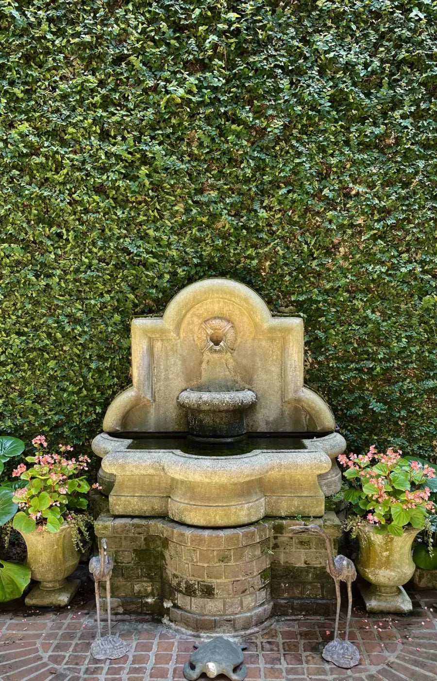 At The Fountain 8X12 Ultracloth ( 96 X 144 Inch ) Backdrop