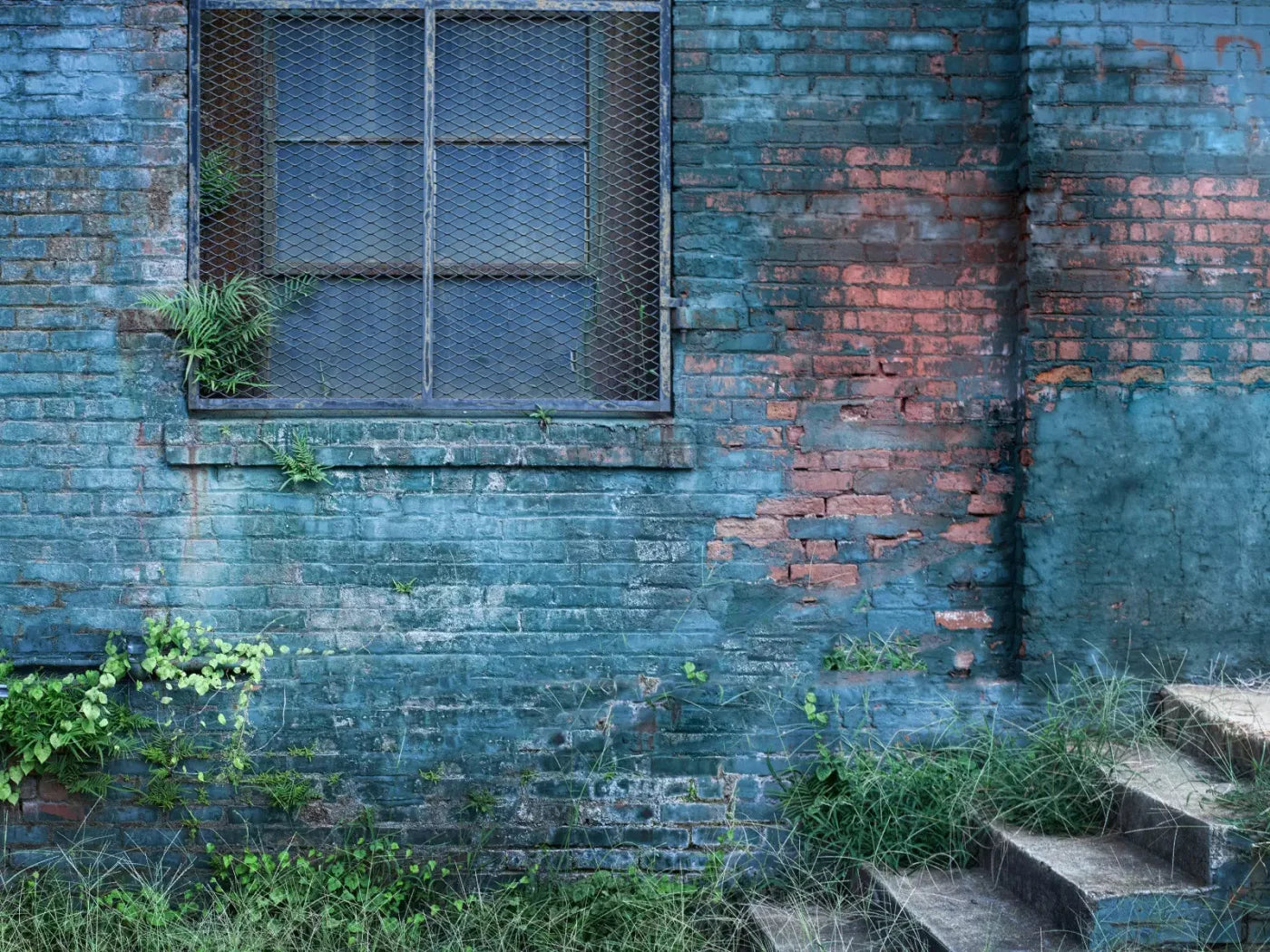Back Alley Blue 68X5 Fleece ( 80 X 60 Inch ) Backdrop