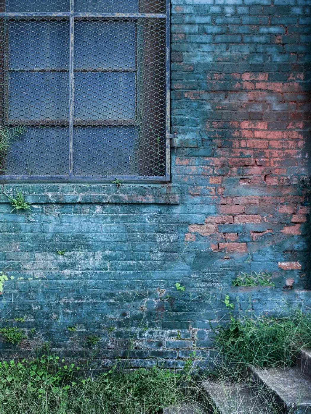 Back Alley Blue 8X10 Fleece ( 96 X 120 Inch ) Backdrop