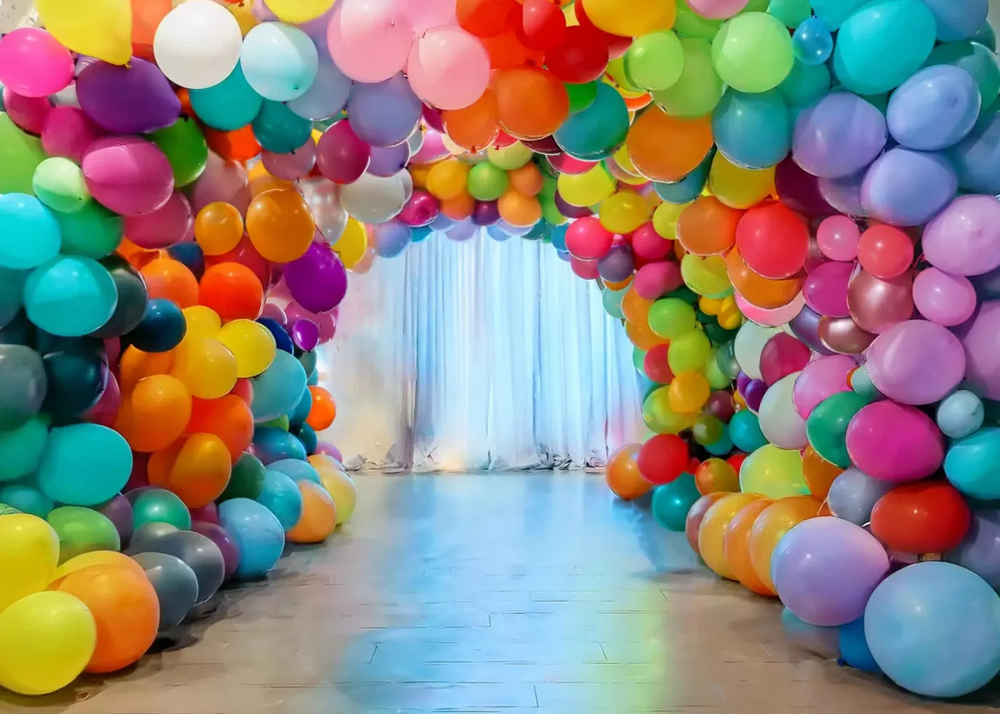 Balloon Tunnel 7’X5’ Ultracloth (84 X 60 Inch) Backdrop