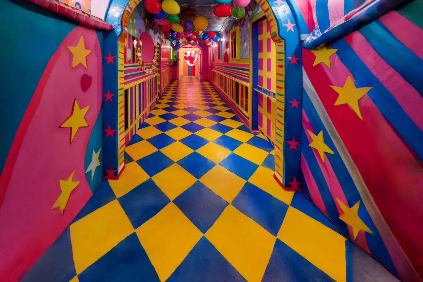 Carnival Funhouse 12’x8’ UltraCloth (144 x 96 inch) Backdrop