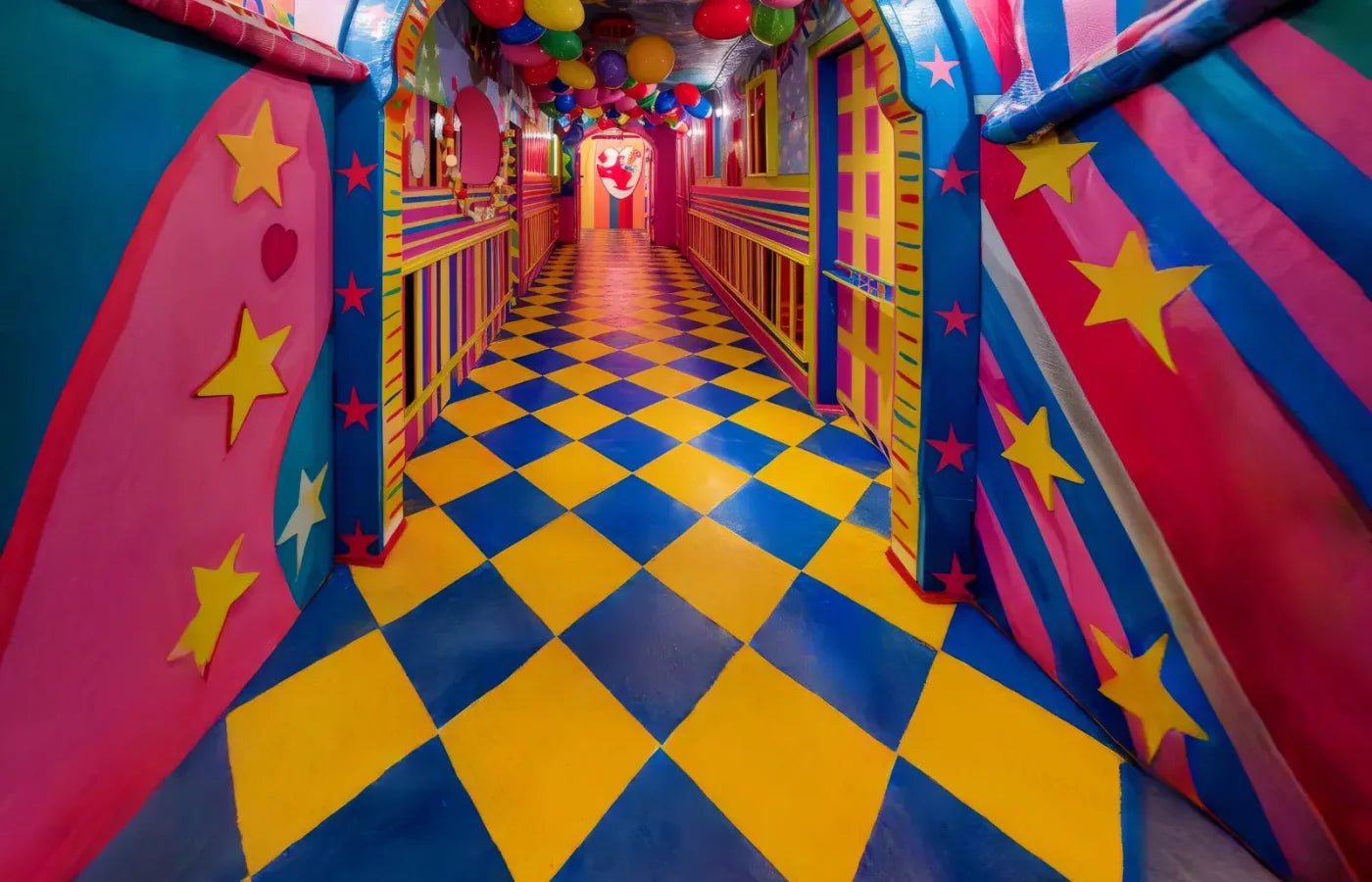 Carnival Funhouse 14’x9’ UltraCloth (168 x 108 inch) Backdrop