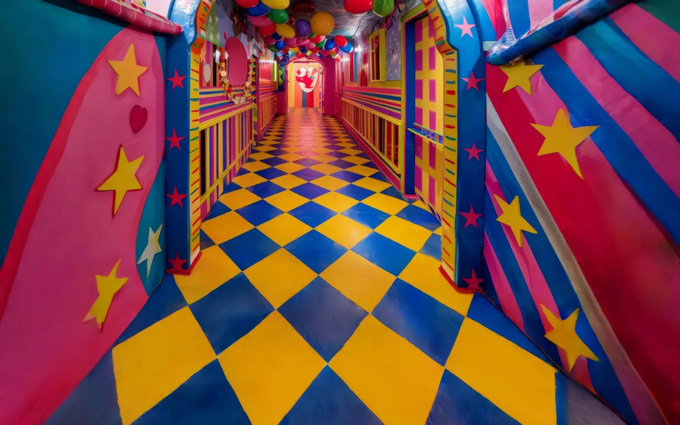 Carnival Funhouse 16’x10’ UltraCloth (192 x 120 inch) Backdrop