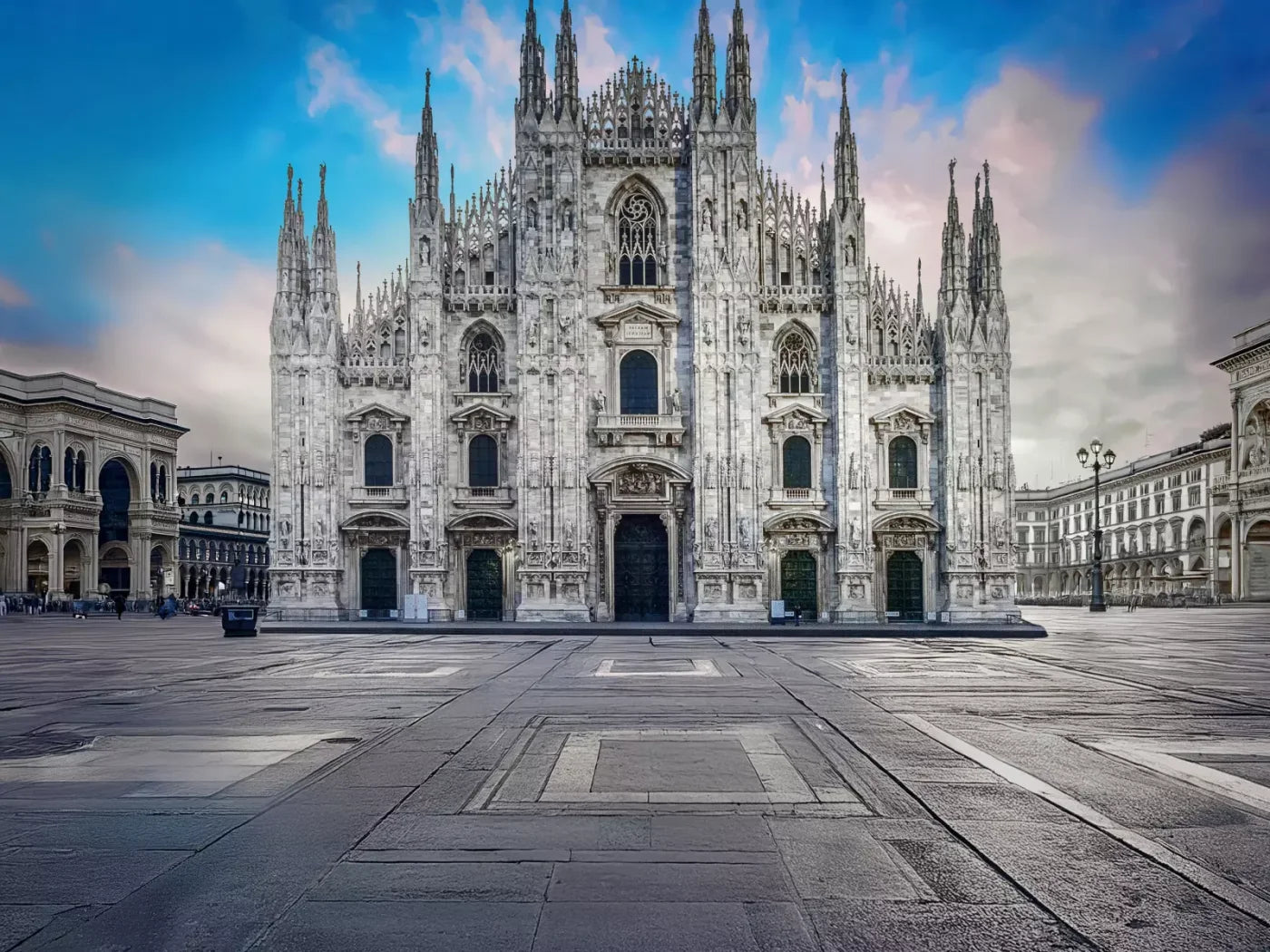 Cathedral Milan 6’8x5’ Fleece (80 x 60 inch) Backdrop