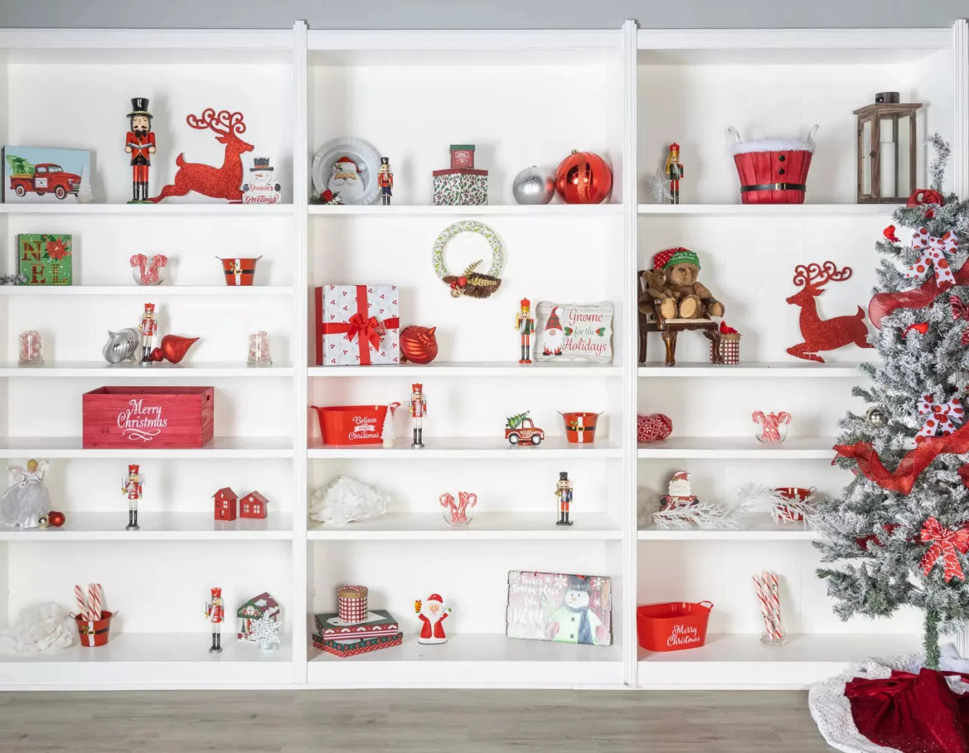 Christmas Shelf 8X6 Fleece ( 96 X 72 Inch ) Backdrop