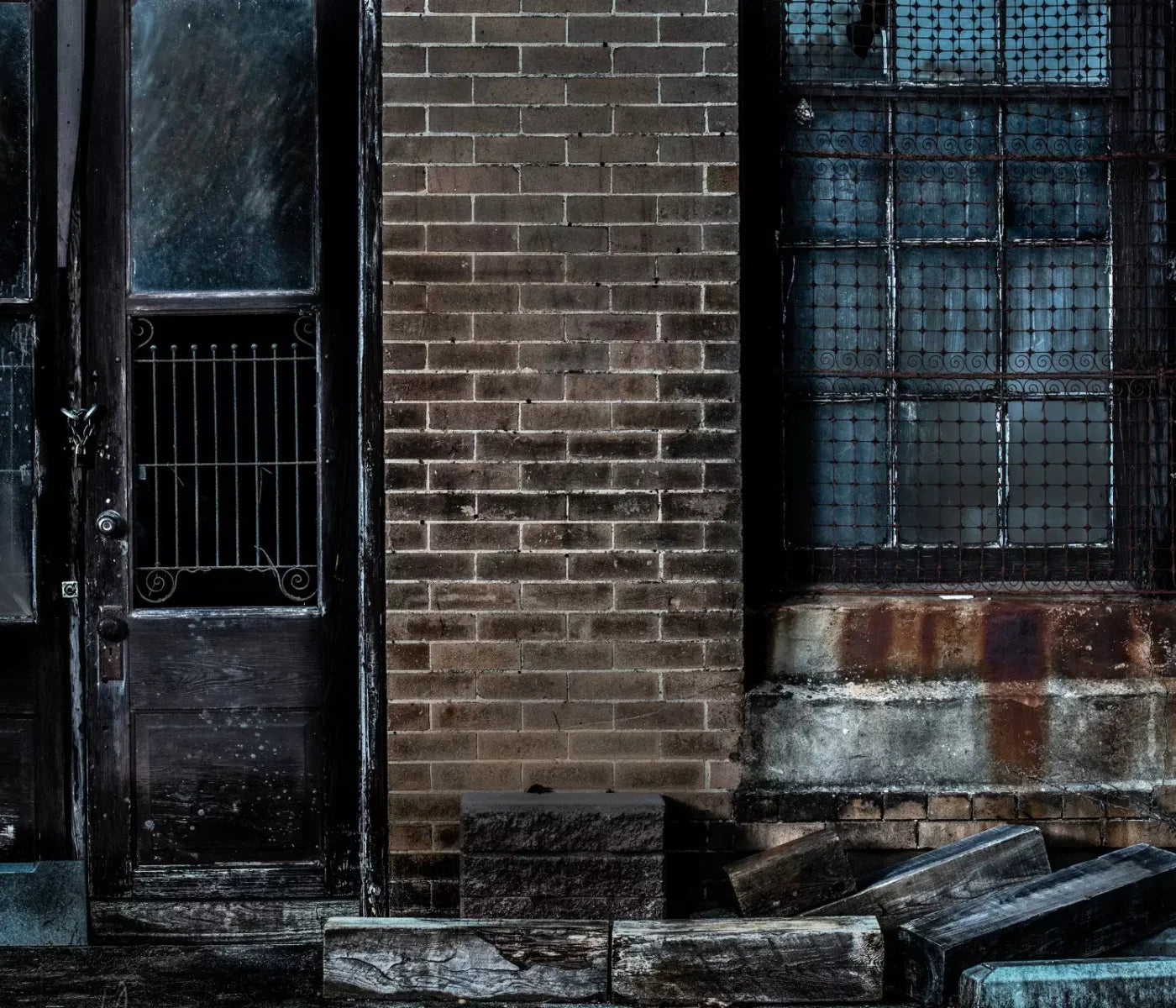 Dark Back Alley 12’X10’ Ultracloth (144 X 120 Inch) Backdrop