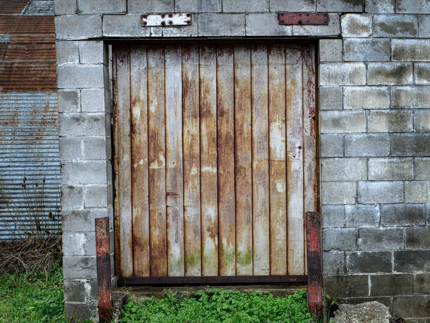 Factory Door 7X5 Ultracloth ( 84 X 60 Inch ) Backdrop