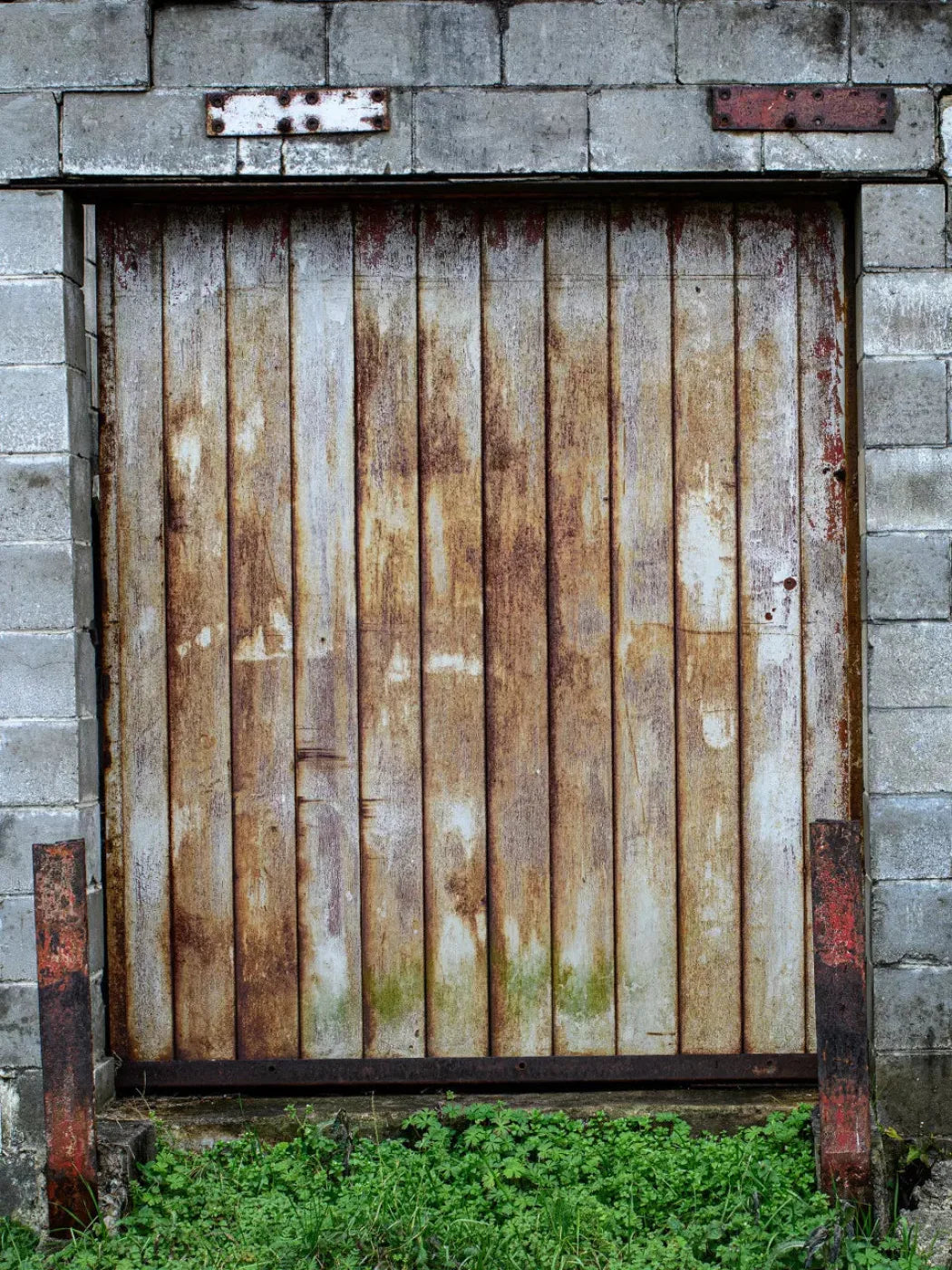 Factory Door 8X10 Fleece ( 96 X 120 Inch ) Backdrop