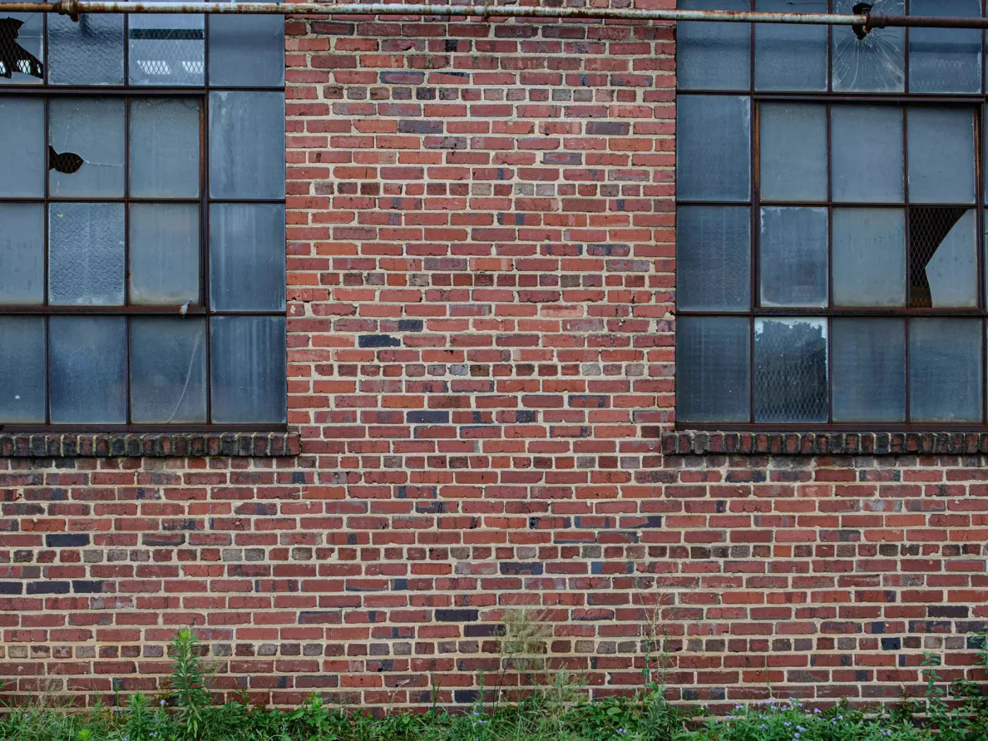 Factory Wall 68X5 Fleece ( 80 X 60 Inch ) Backdrop