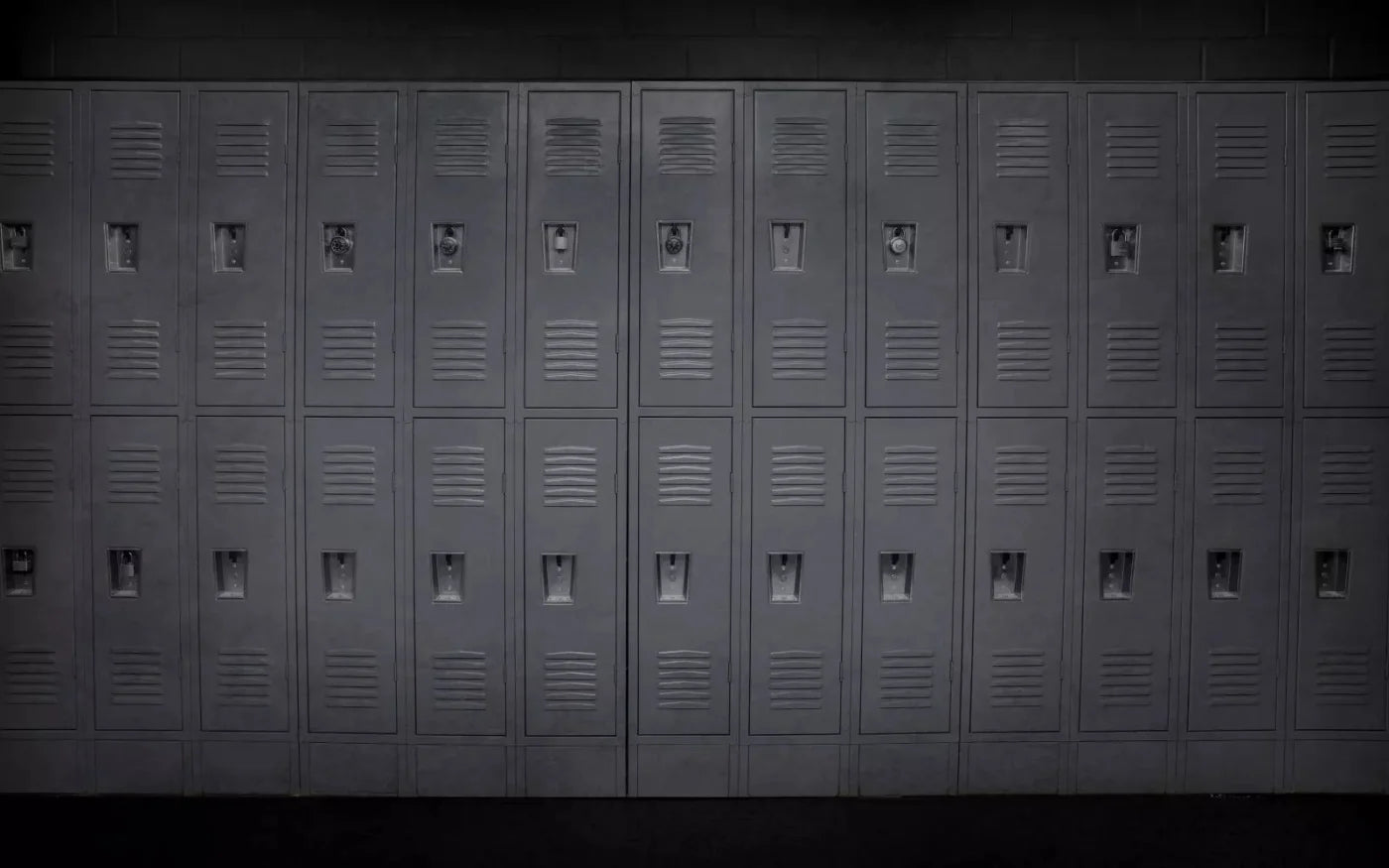 Lockers 3 14X9 Ultracloth ( 168 X 108 Inch ) Backdrop