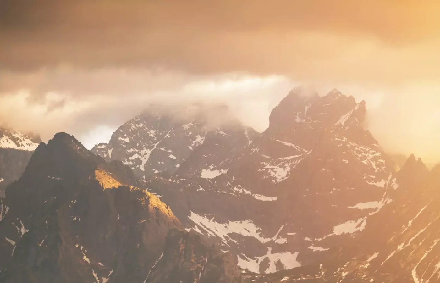 Mountain Range 14’X9’ Ultracloth (168 X 108 Inch) Backdrop