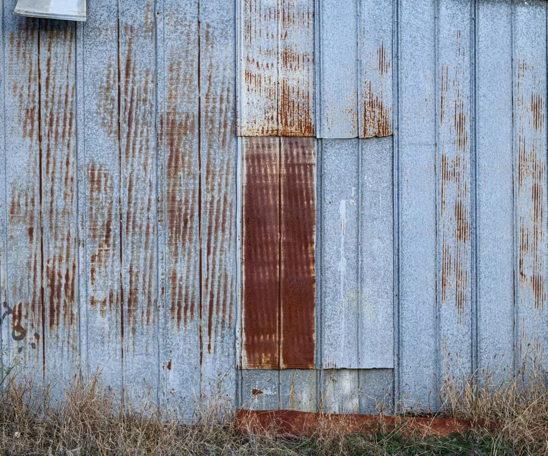 Old Barn Steel 5X42 Fleece ( 60 X 50 Inch ) Backdrop