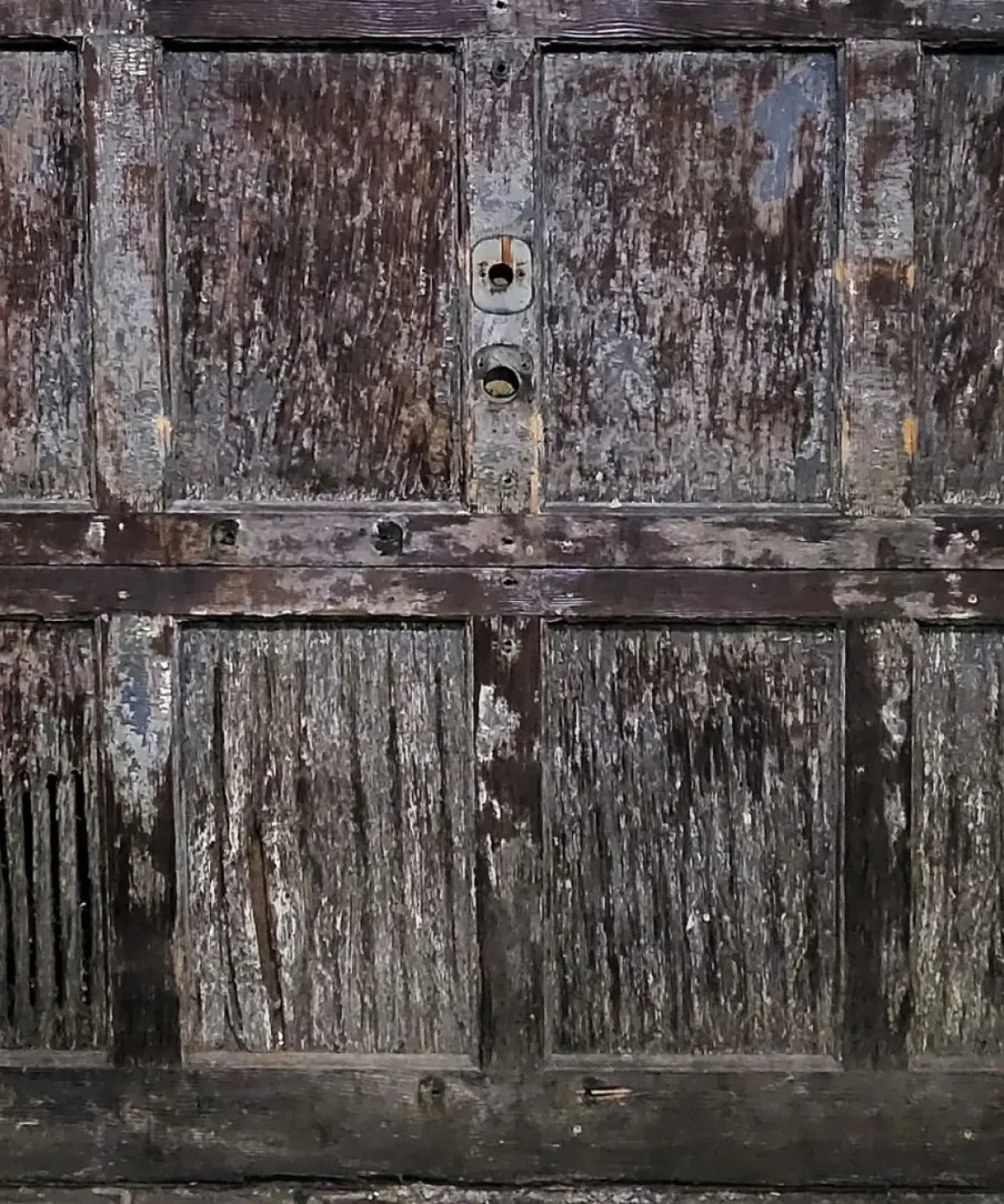 Old Doors 10’x12’ UltraCloth (120 x 144 inch) Backdrop