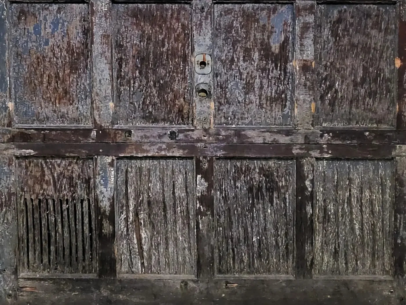 Old Doors 8’x6’ Fleece (96 x 72 inch) Backdrop