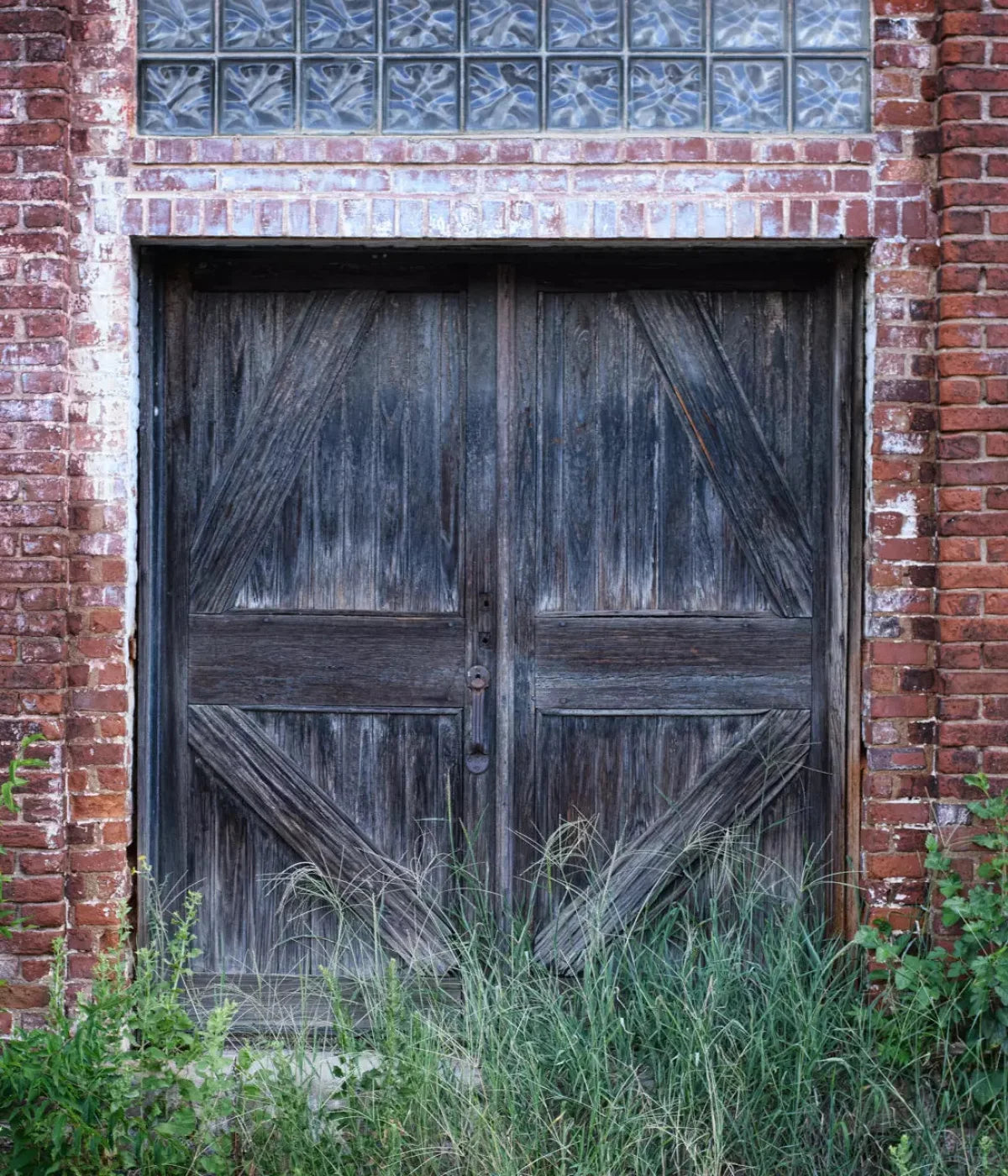 Old Mill Door 10X12 Ultracloth ( 120 X 144 Inch ) Backdrop
