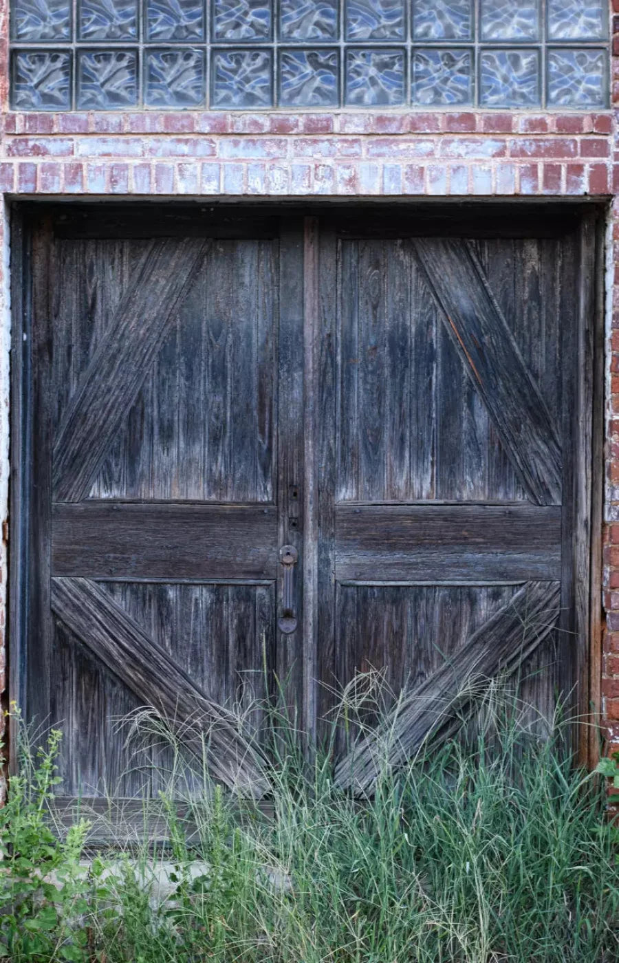 Old Mill Door 8X12 Ultracloth ( 96 X 144 Inch ) Backdrop
