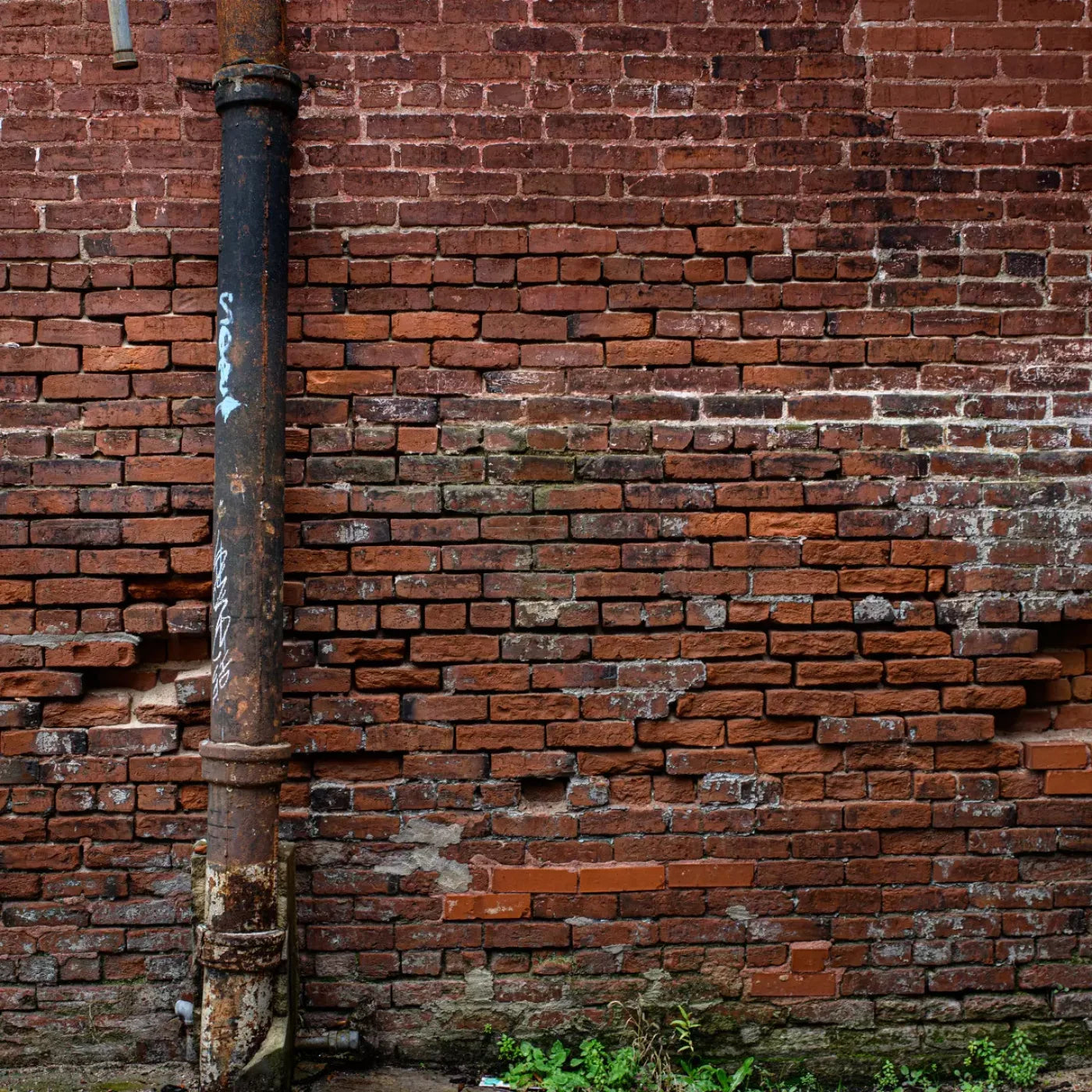 Pipe On Brick 8’X8’ Fleece (96 X Inch) Backdrop