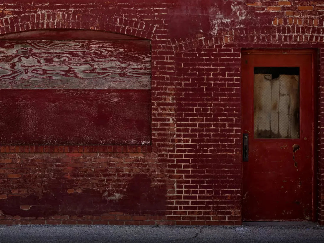 Red Brick Alley 68X5 Fleece ( 80 X 60 Inch ) Backdrop