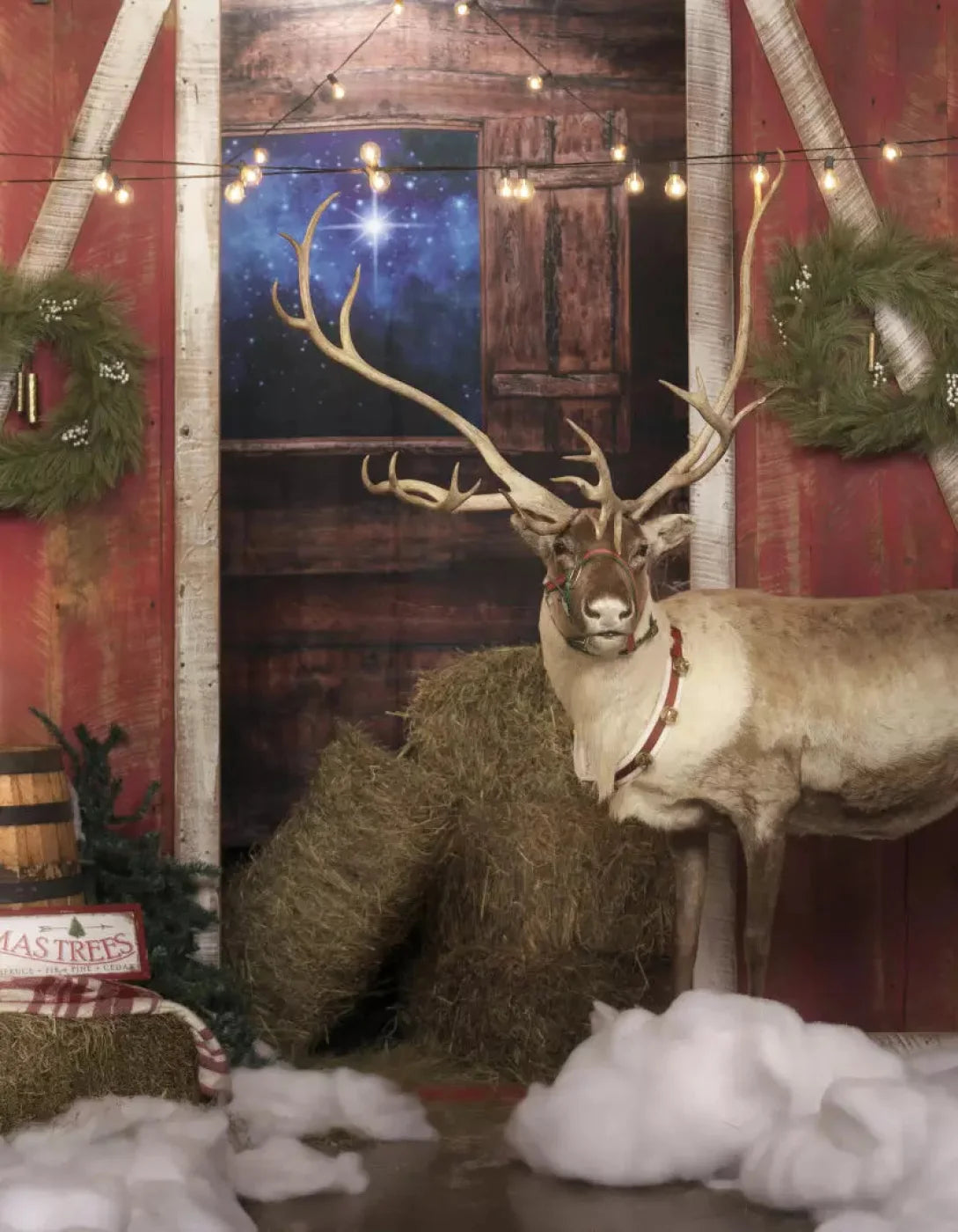 Reindeer Barn 6X8 Fleece ( 72 X 96 Inch ) Backdrop