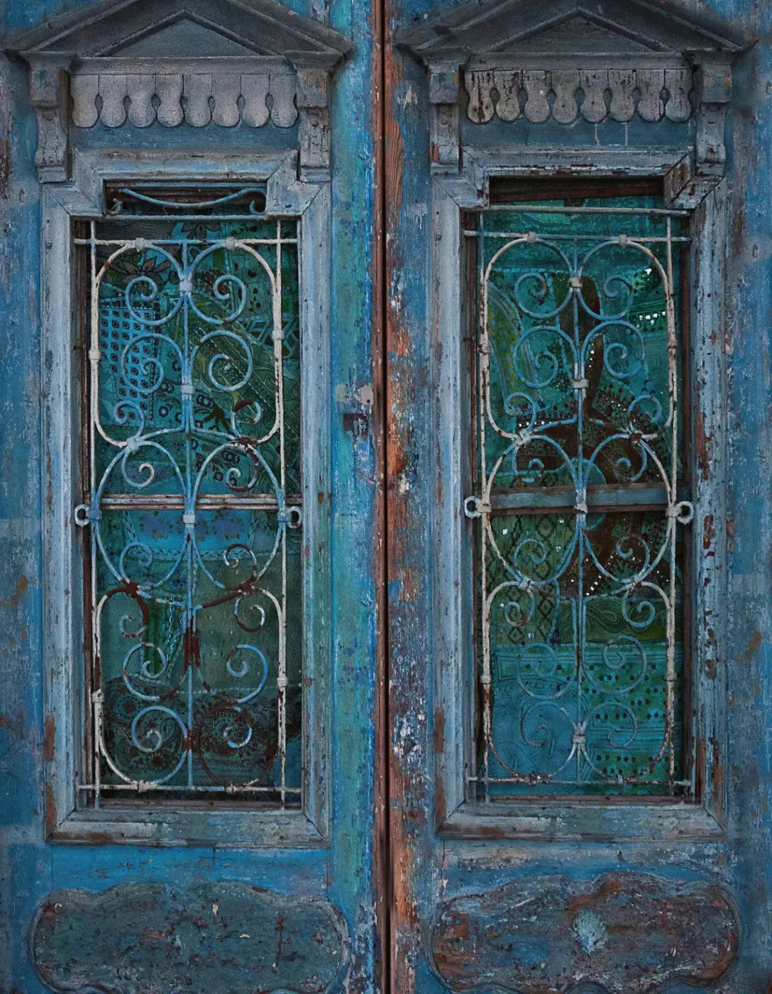 Temple Door 6’X8’ Fleece (72 X 96 Inch) Backdrop