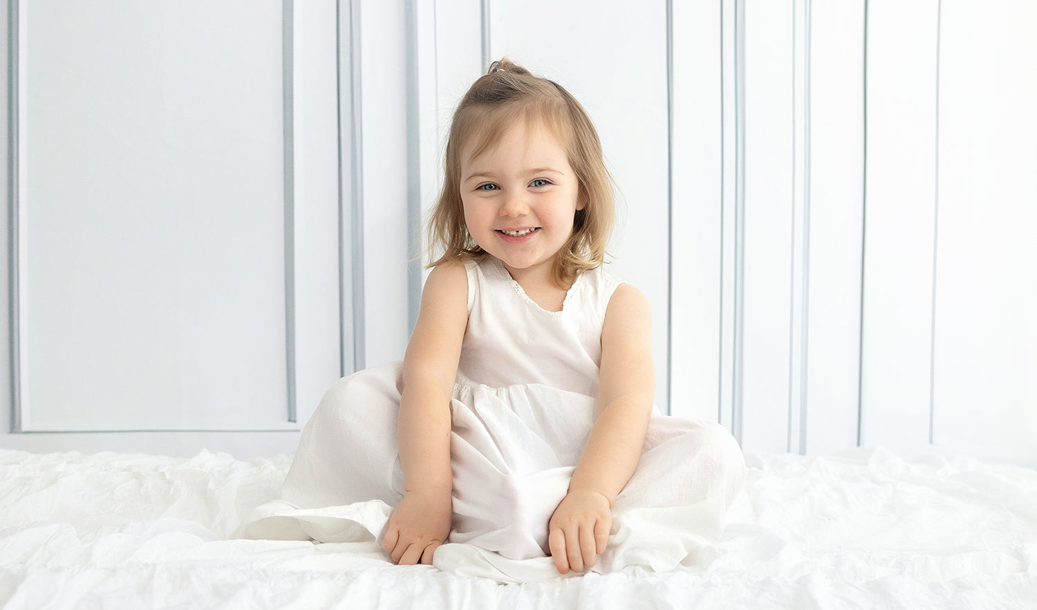 Light and Airy Children's Portraits with Natural and Continuous Light