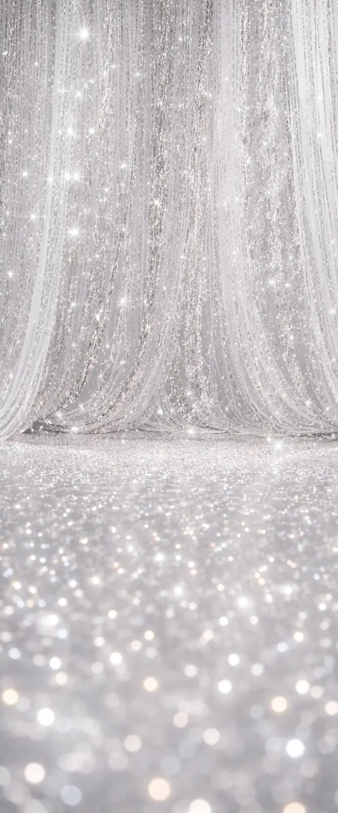 Showtime Curtain Silver Sweep