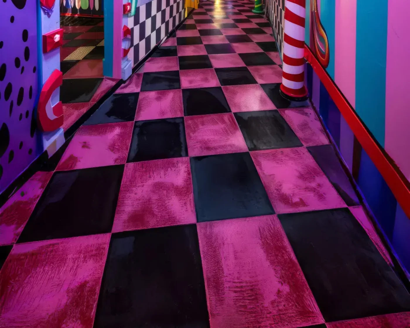 Carnival Funhouse Sweep 10’x8’ Fleece (120 x 96 inch) Backdrop