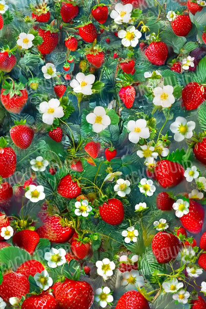 Ripe Strawberry Field 8’x12’ UltraCloth (96 x 144 inch) Backdrop