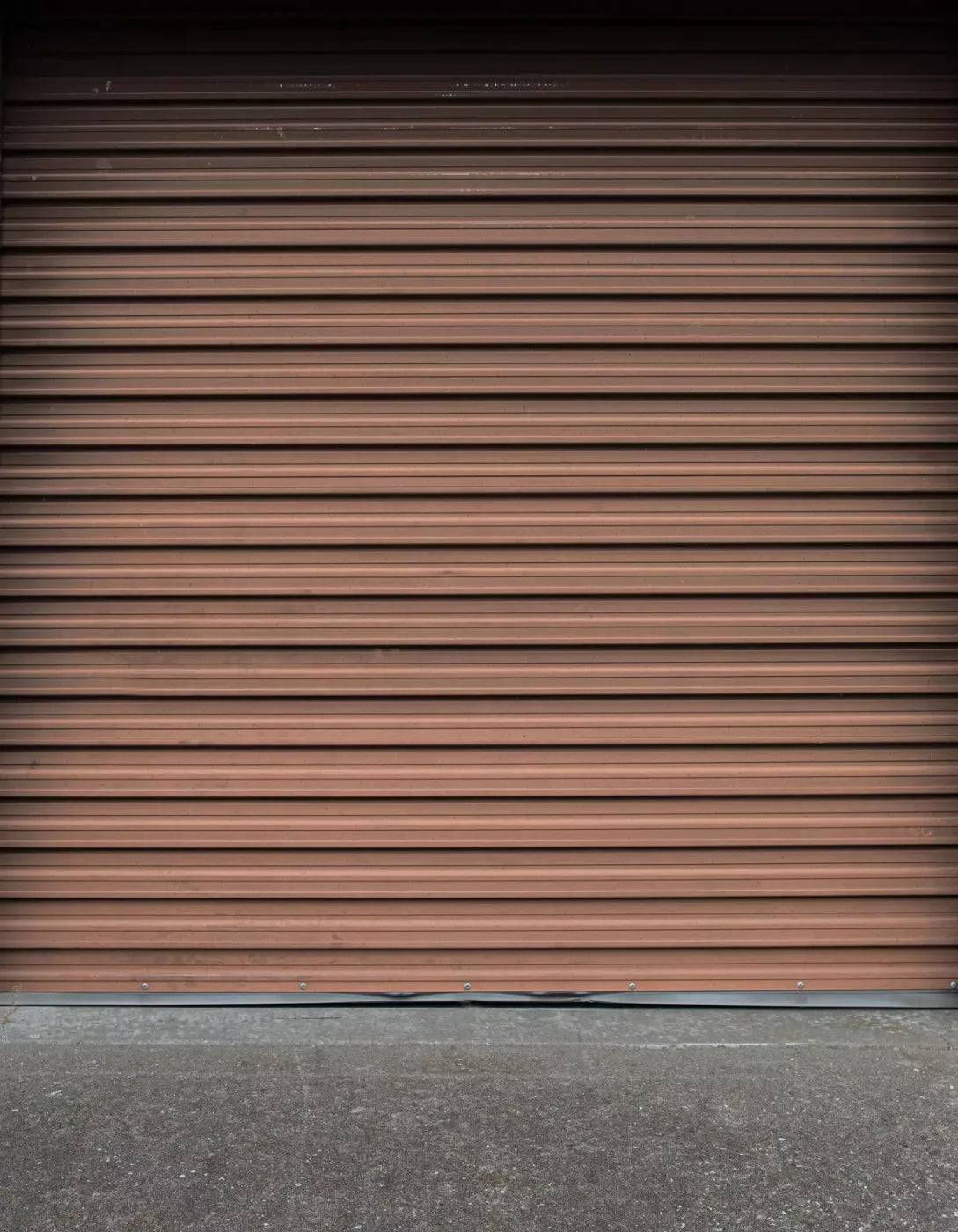 Storage Door 6X8 Fleece ( 72 X 96 Inch ) Backdrop