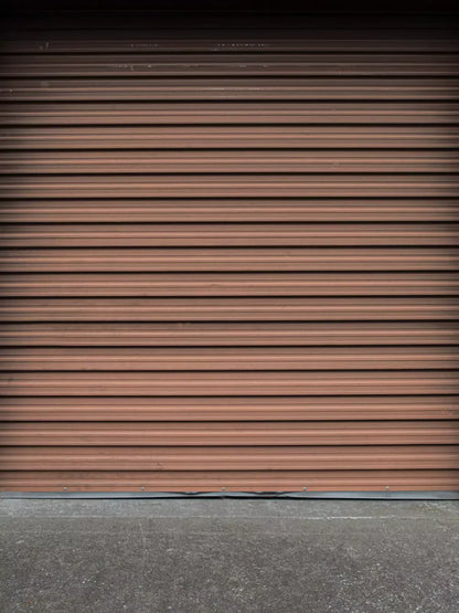 Storage Door 8X10 Fleece ( 96 X 120 Inch ) Backdrop