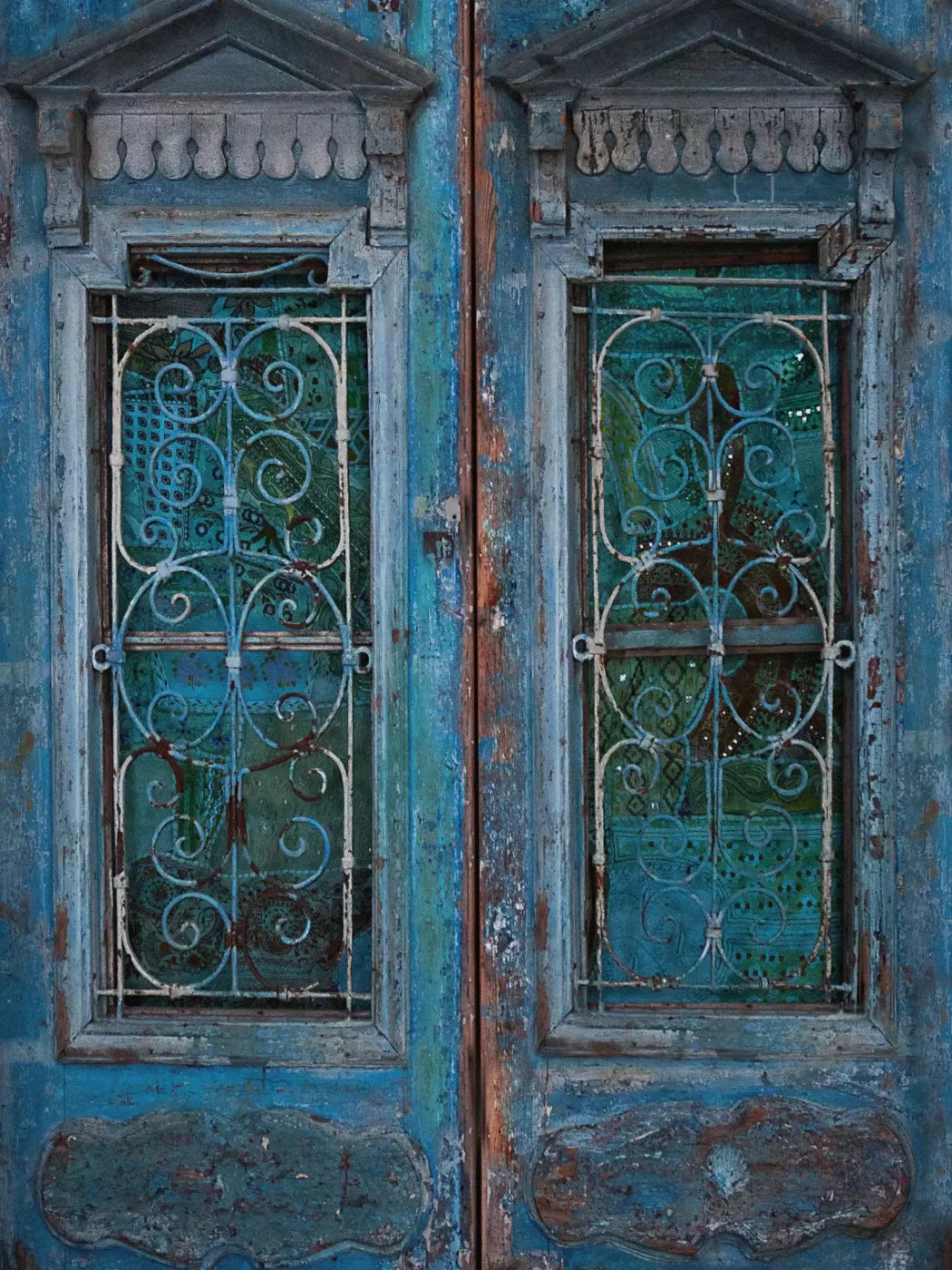 Temple Door 5’X6’8’ Fleece (60 X 80 Inch) Backdrop