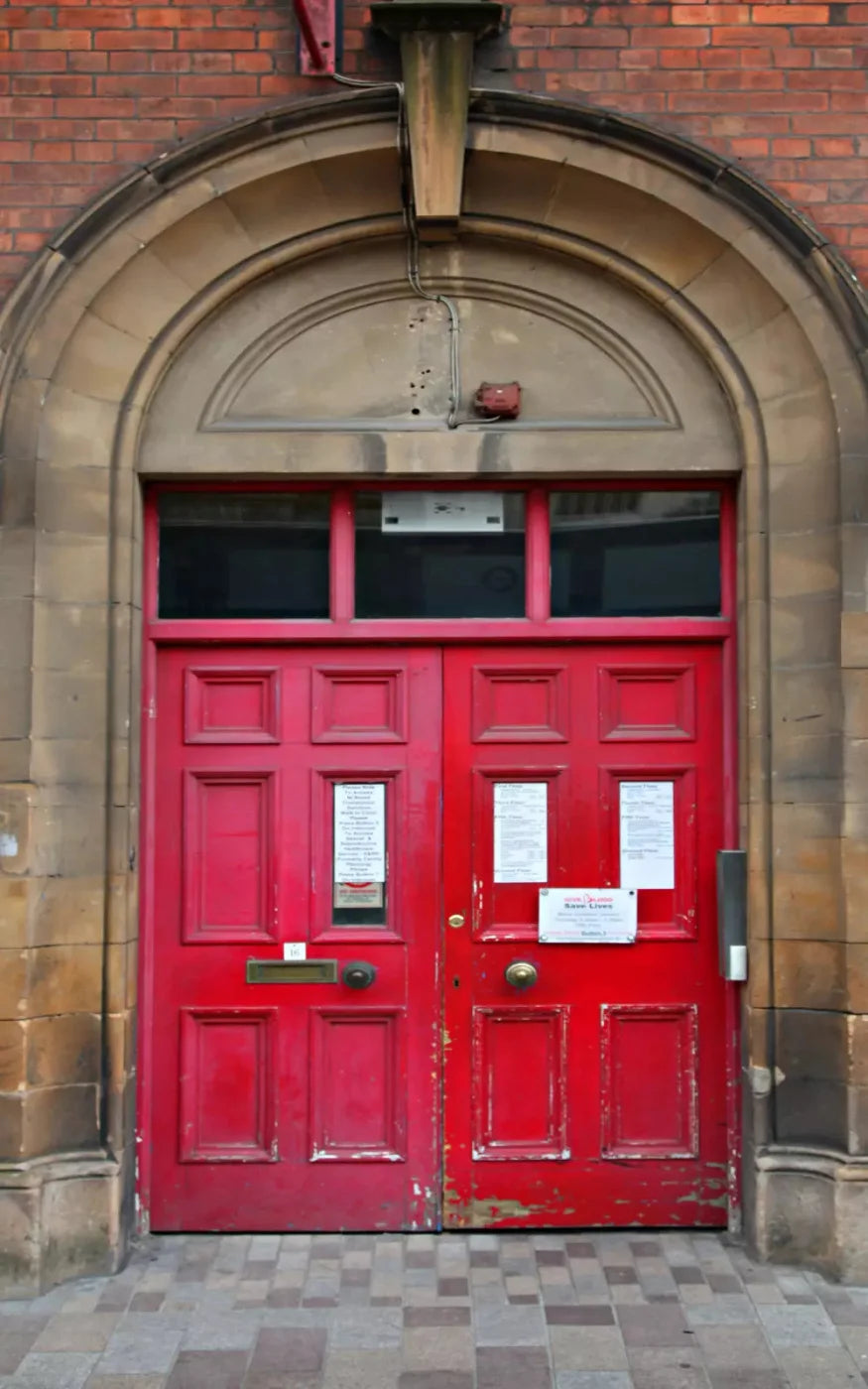 The Red Door 9X14 Ultracloth ( 108 X 168 Inch ) Backdrop