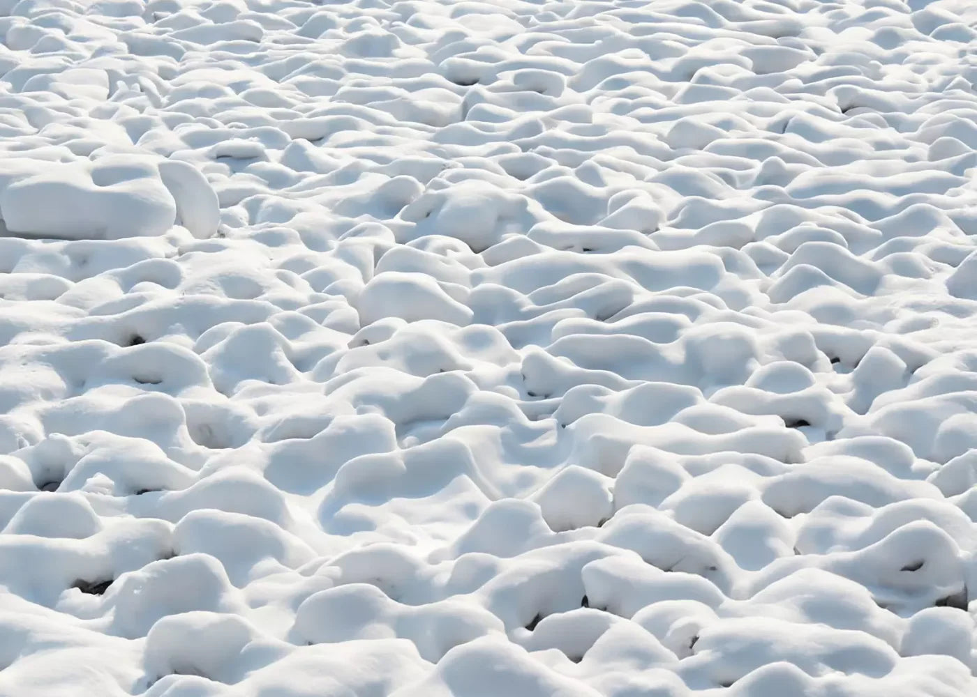 White Snow Mounds 7’X5’ Rubbermat Floor (84 X 60 Inch) Backdrop