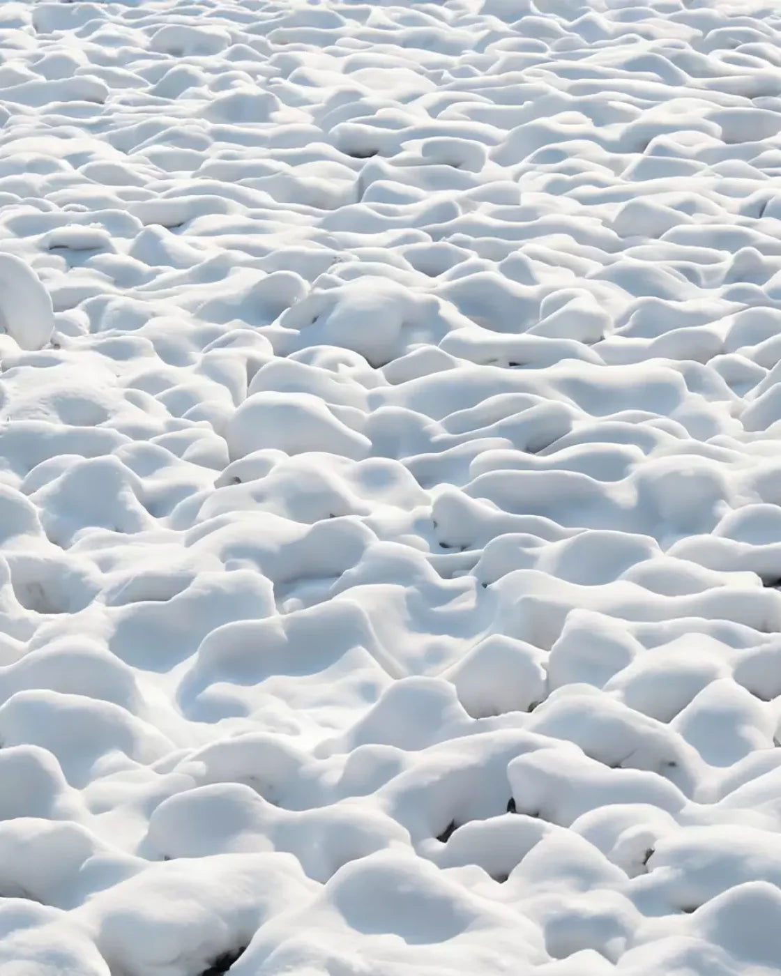 White Snow Mounds 8’X10’ Rubbermat Floor (96 X 120 Inch) Backdrop